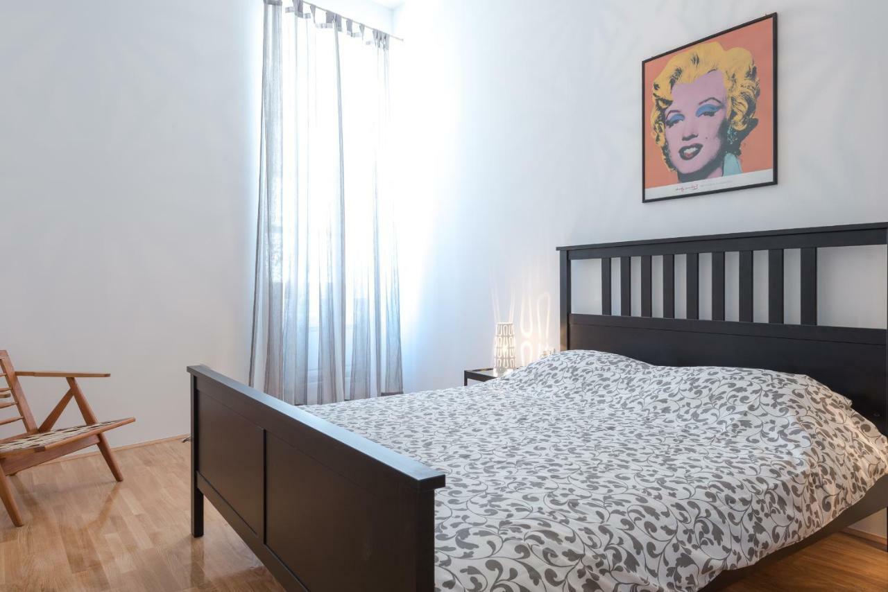 Nikili Old Apartman